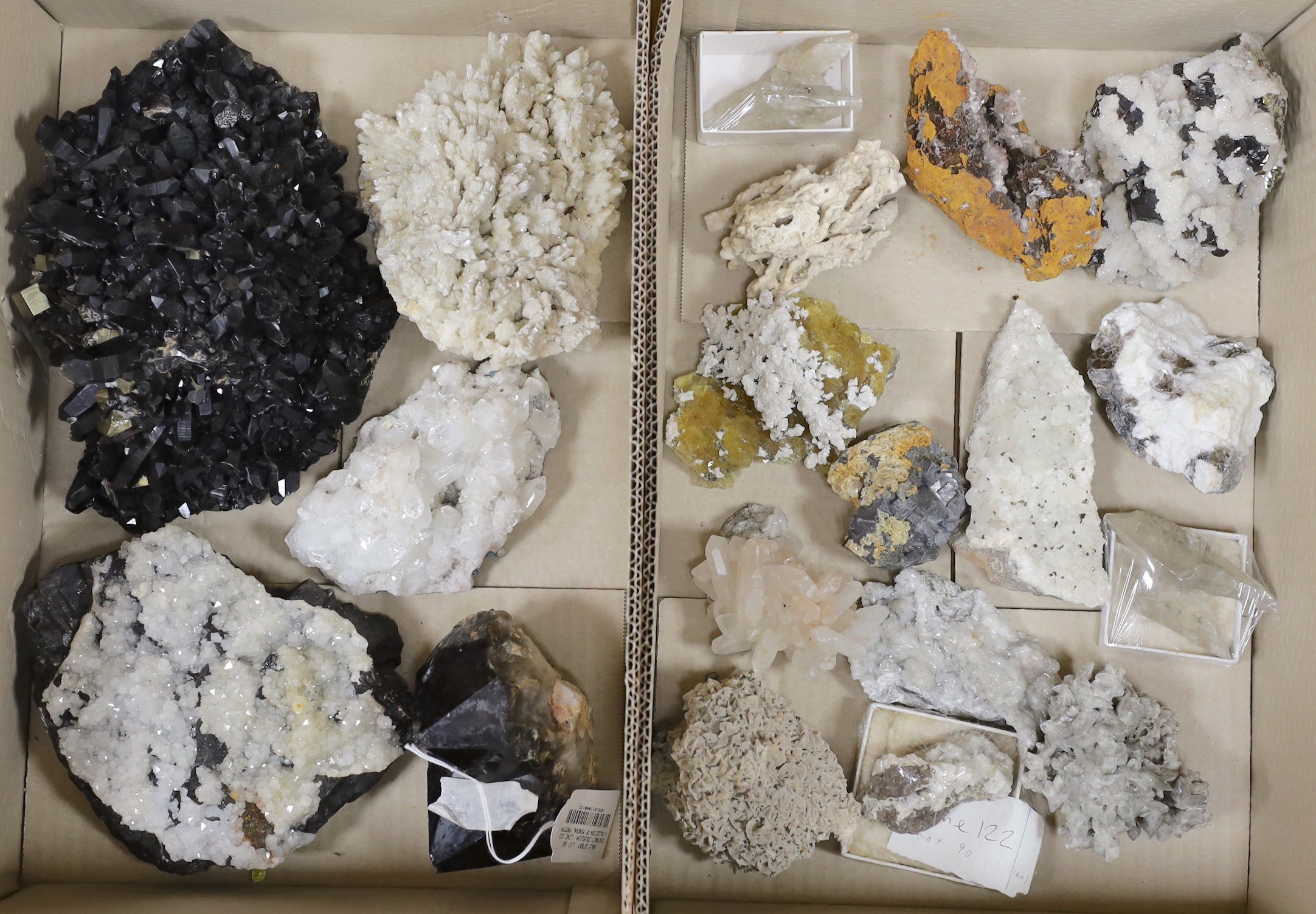 A collection of mineral freeform specimens (20)